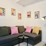 Stylisches Mit Terrasse Fuer Max 4 Personen In Naehe Zum Hbf Und Koblenzer-innenstadt Апартаменты Кобленц