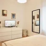 Stylisches Mit Terrasse Fuer Max 4 Personen In Naehe Zum Hbf Und Koblenzer-innenstadt Апартаменты *