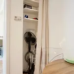 Neu Stylisches Max 4 Personen Nähe Hbf Und Innenstadt *