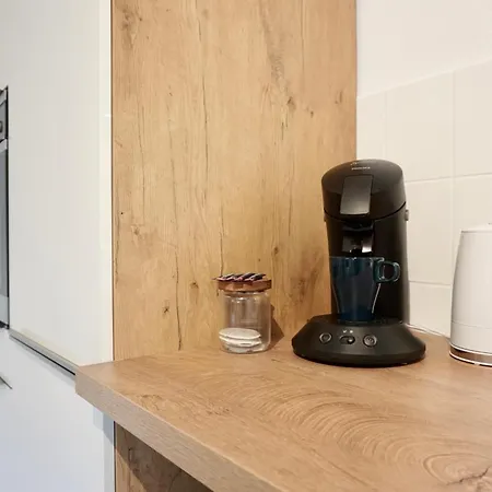 Appartement Stylisches Mit Terrasse Fuer Max 4 Personen In Naehe Zum Hbf Und Koblenzer-innenstadt *