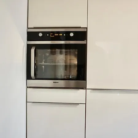 Stylisches Mit Terrasse Fuer Max 4 Personen In Naehe Zum Hbf Und Koblenzer-innenstadt Koblenz (Rhineland-Palatinate)