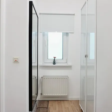 Stylisches Mit Terrasse Fuer Max 4 Personen In Naehe Zum Hbf Und Koblenzer-innenstadt * Koblenz (Rhineland-Palatinate)