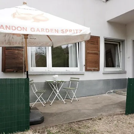 Stylisches Mit Terrasse Fuer Max 4 Personen In Naehe Zum Hbf Und Koblenzer-innenstadt Апартаменты