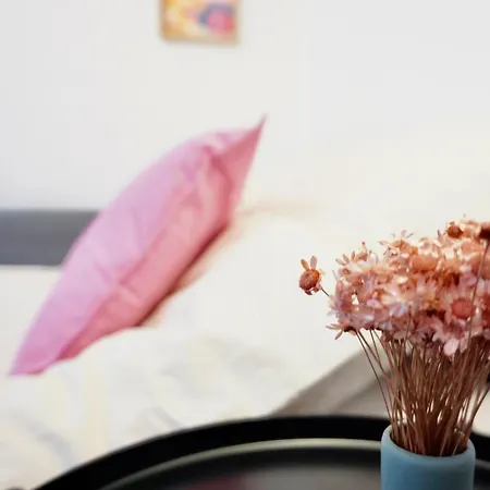 Neu Stylisches Max 4 Personen Naehe Hbf Und Innenstadt Apartamento