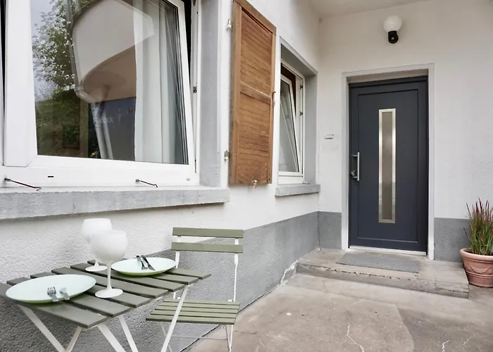 Апартаменты Stylisches Mit Terrasse Fuer Max 4 Personen In Naehe Zum Hbf Und Koblenzer-innenstadt Кобленц